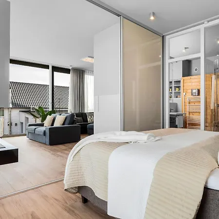 Heimathafen 1 Luxusferienwohnung In Erster Reihe Direkt Am Mit Sauna Und Kamin * Olpenitz